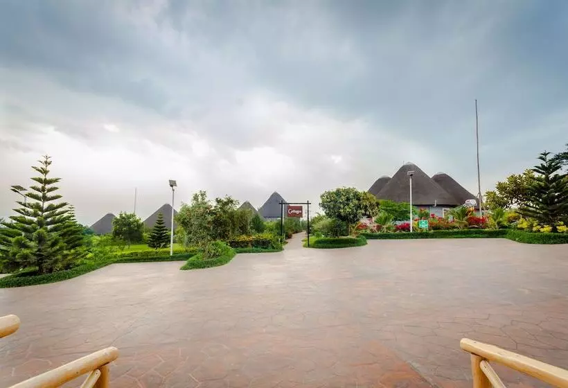 هتل Emburara Farm Lodge