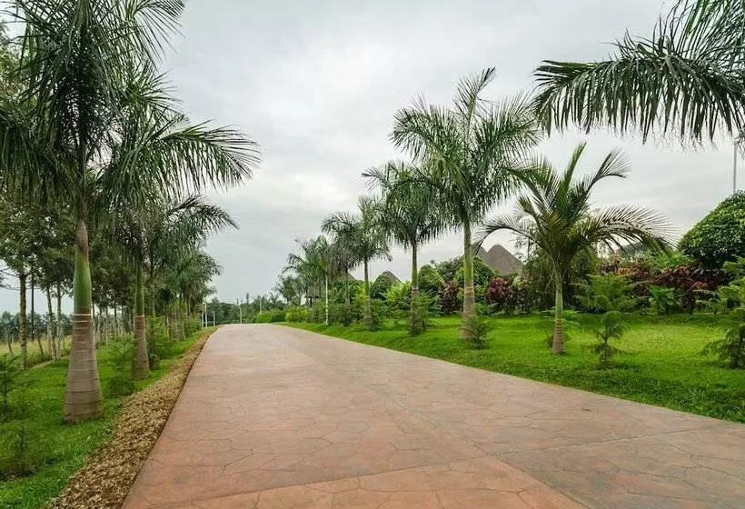 هتل Emburara Farm Lodge