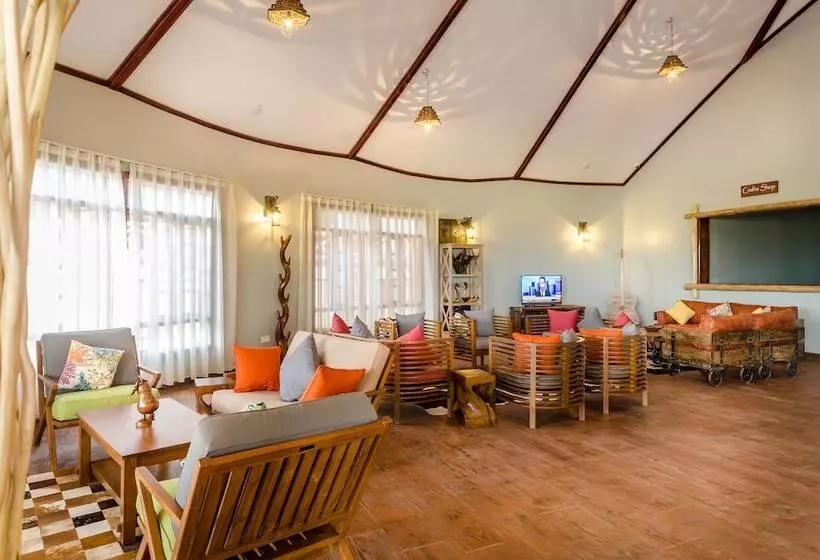 هتل Emburara Farm Lodge