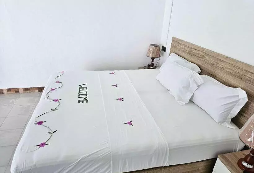 هتل Island Luxury Fehendhoo