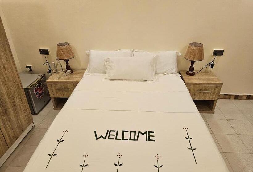 هتل Island Luxury Fehendhoo