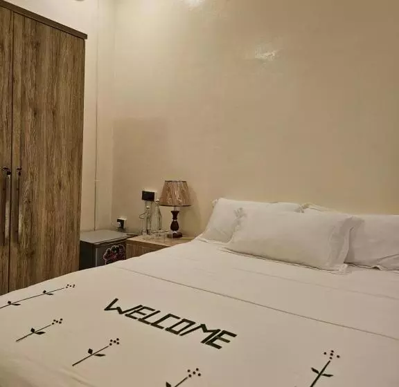 هتل Island Luxury Fehendhoo