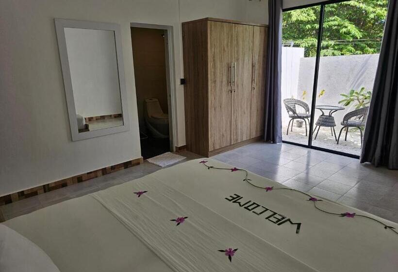 هتل Island Luxury Fehendhoo