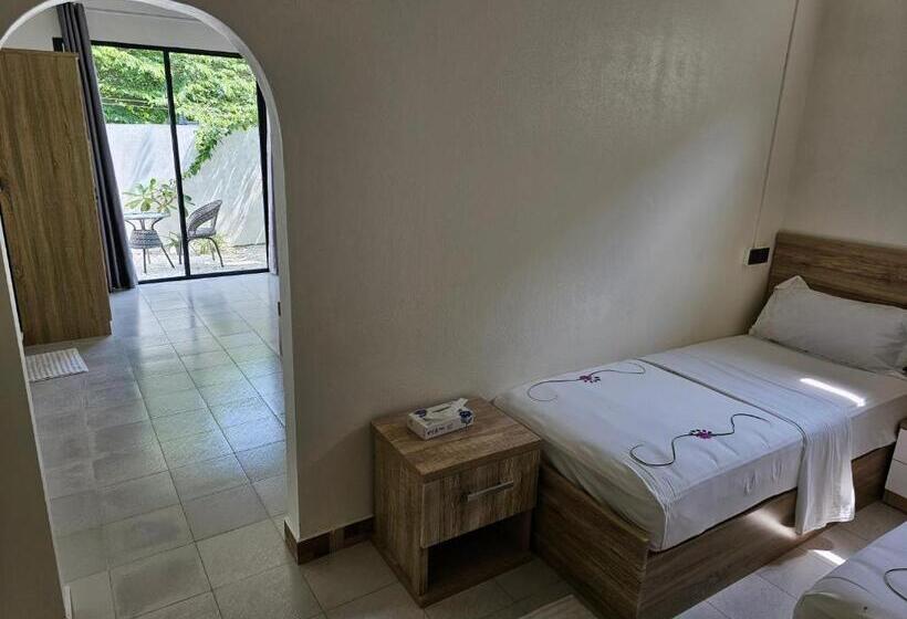 هتل Island Luxury Fehendhoo