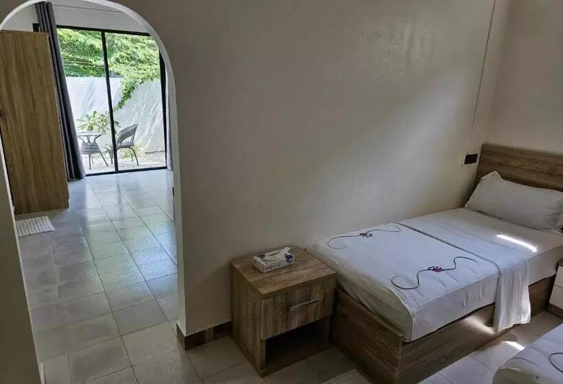 هتل Island Luxury Fehendhoo