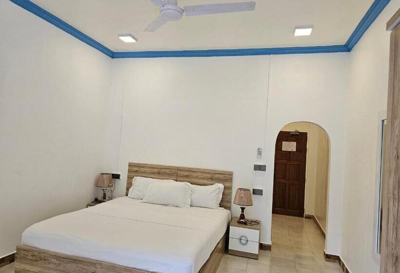 هتل Island Luxury Fehendhoo