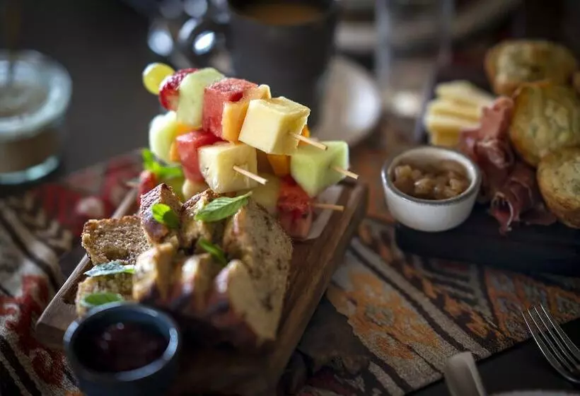 هتل Loisaba Lodo Springs