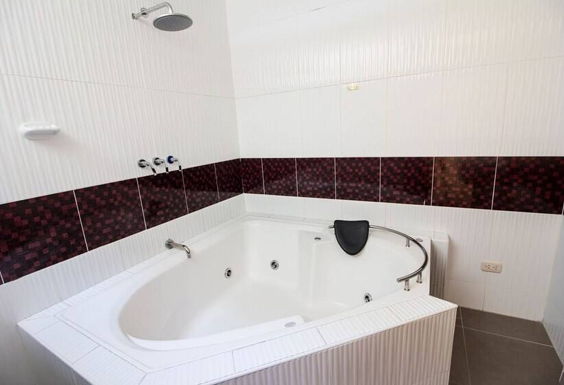 فندق Prince Chanchamayo