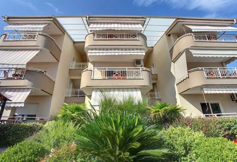 هتل Stayinn Bellevue Apartments