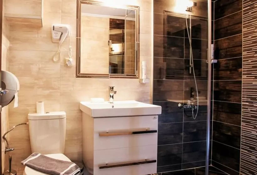 هتل Stayinn Bellevue Apartments