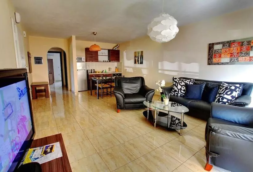هتل Stayinn Bellevue Apartments
