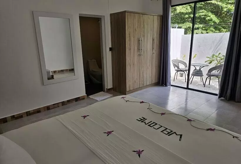 هتل Island Luxury Fehendhoo