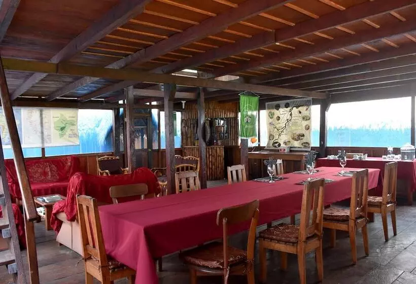 Hotelli Yaku Amazon Lodge & Expeditions