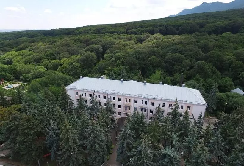 ホテル Zhemchuzhina Kavkaza