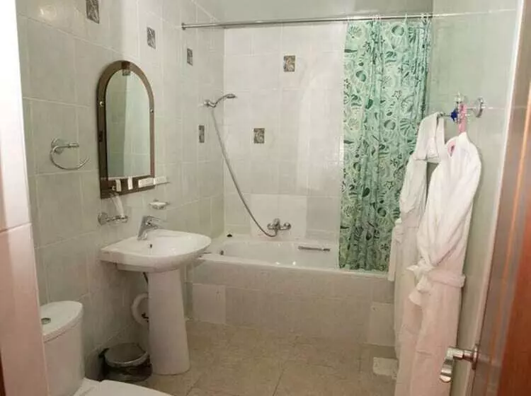 ホテル Zhemchuzhina Kavkaza