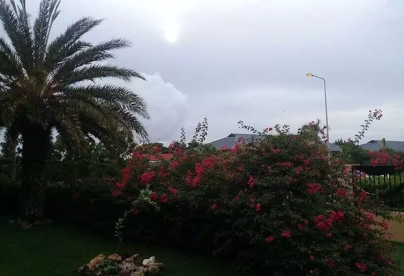 پانسیون Bouganville B&b
