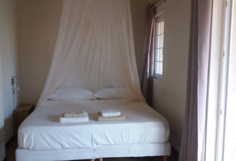 پانسیون Bouganville B&b