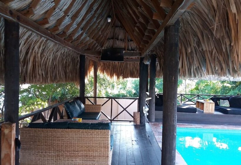 پانسیون Bouganville B&b