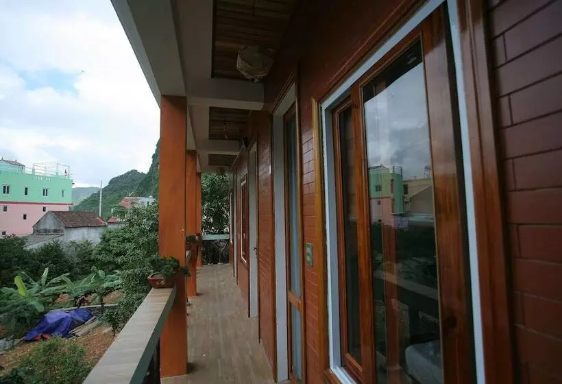پانسیون Ngoc S Garden House