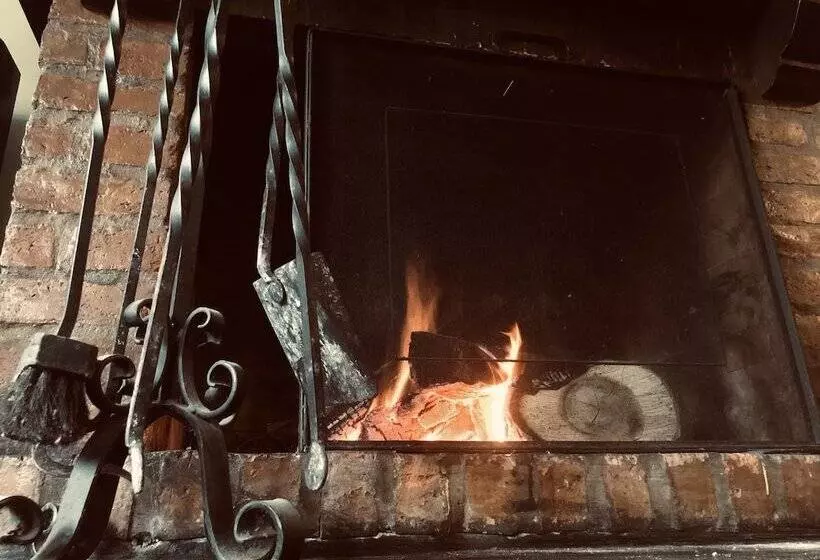 Aamiaismajoitus (B&B) Lo Del Colo