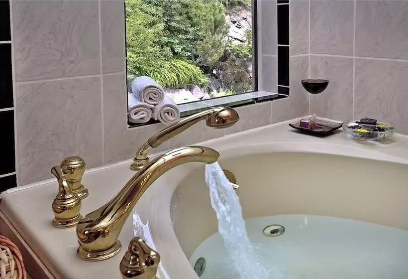 Blue Mountain Bed & Breakfast