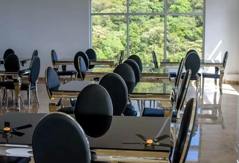 Horizonte Resort Hotel & Spa