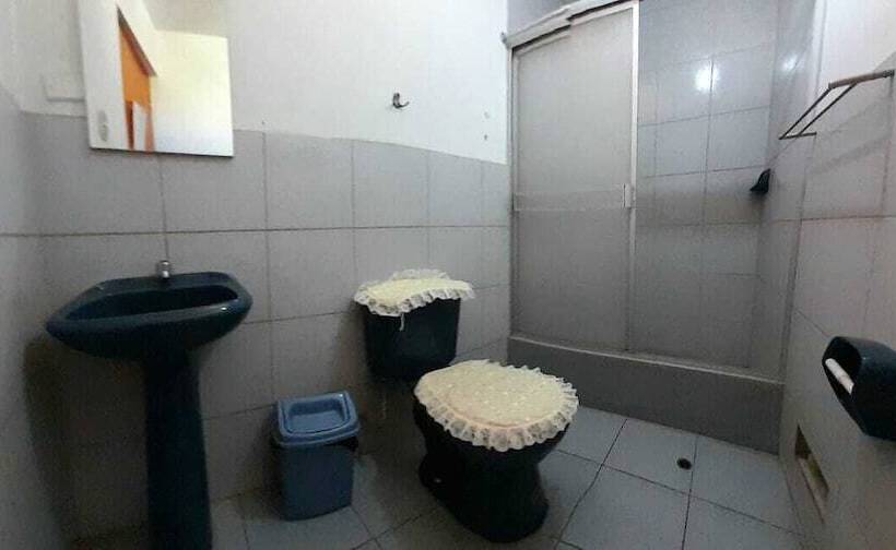 Hostal Cruz De Piedra