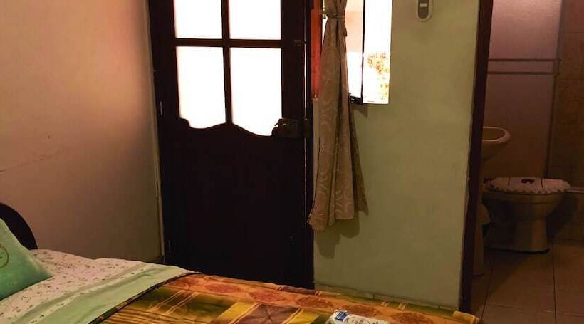 Hostal Cruz De Piedra