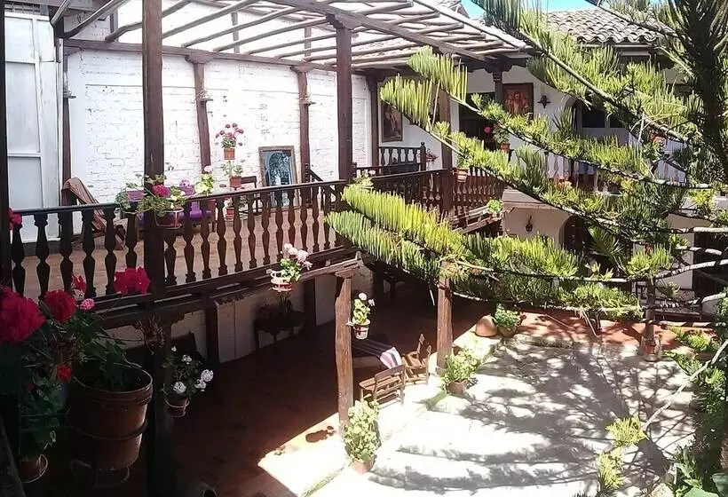 Hostal Revash