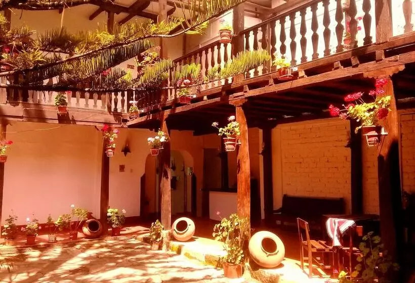 Hostal Revash