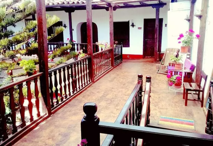 Hostal Revash