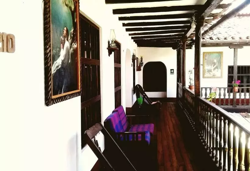Hostal Revash