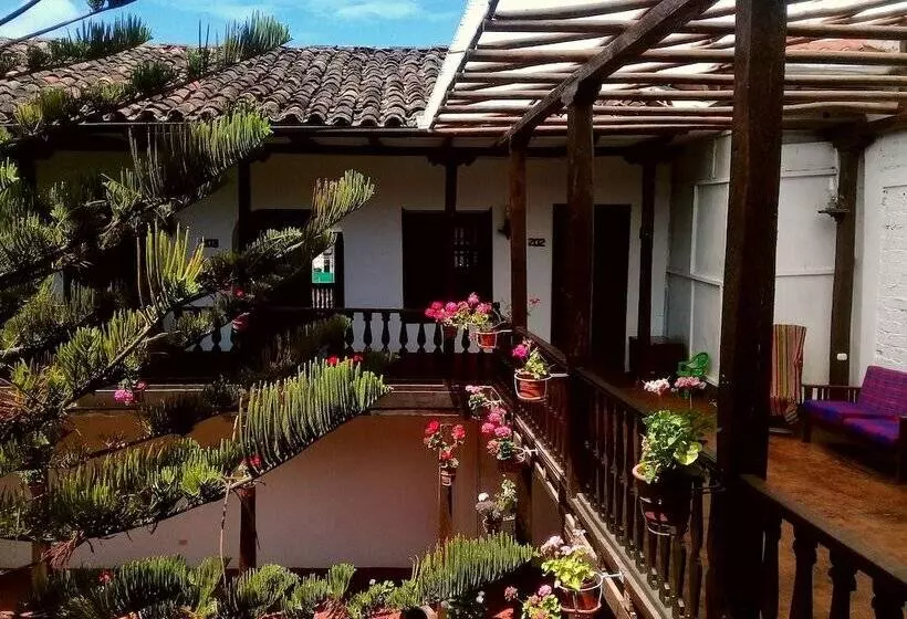 Hostal Revash