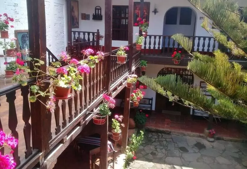Hostal Revash