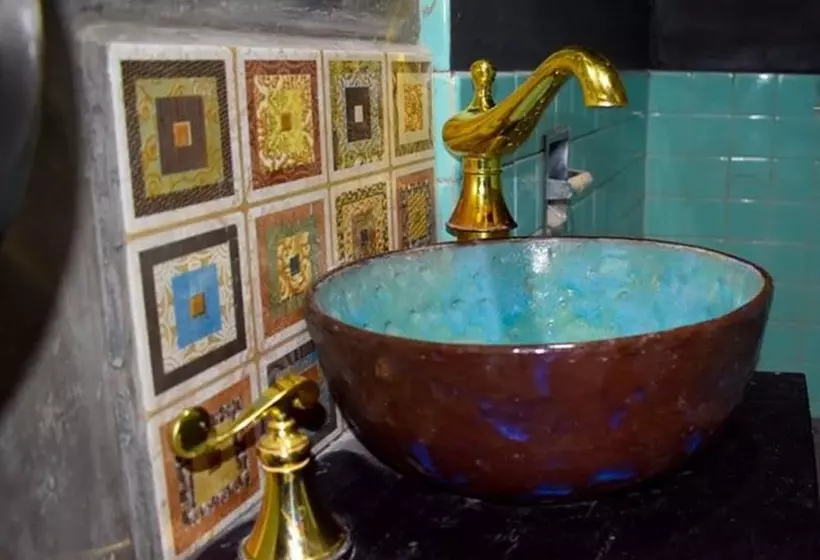 Hostal Sole   Hostel