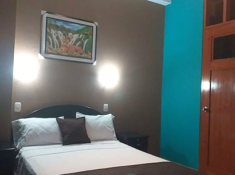 هتل Arco Iris