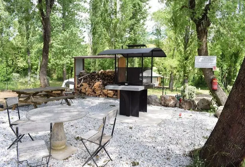 ホテル Camping De Graniers