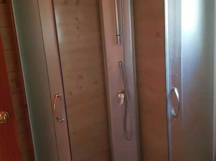 ホテル Camping De Graniers