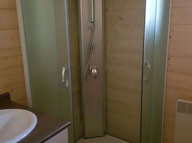 ホテル Camping De Graniers