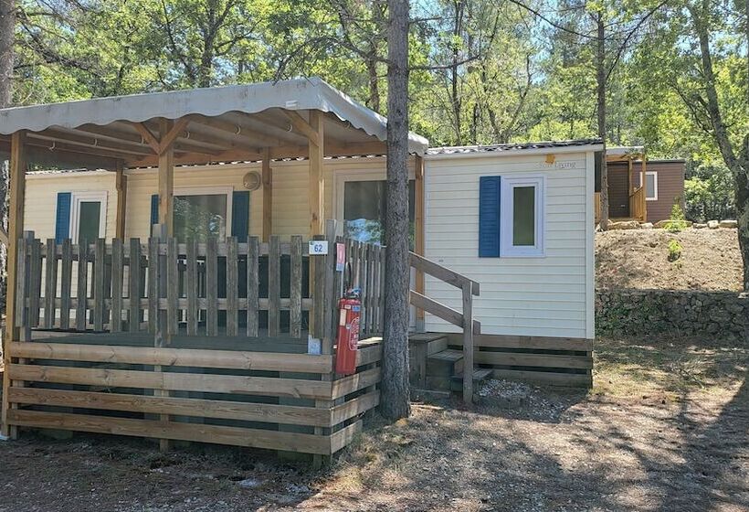 ホテル Camping De Graniers