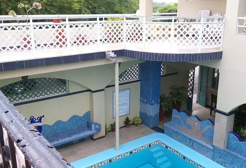 هتل Posada Del Rey