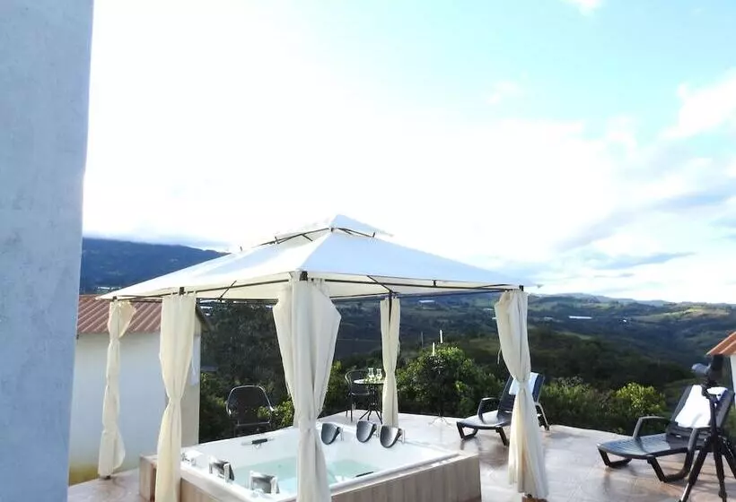 ホテル Posada Ecoturistica Villa Rouse