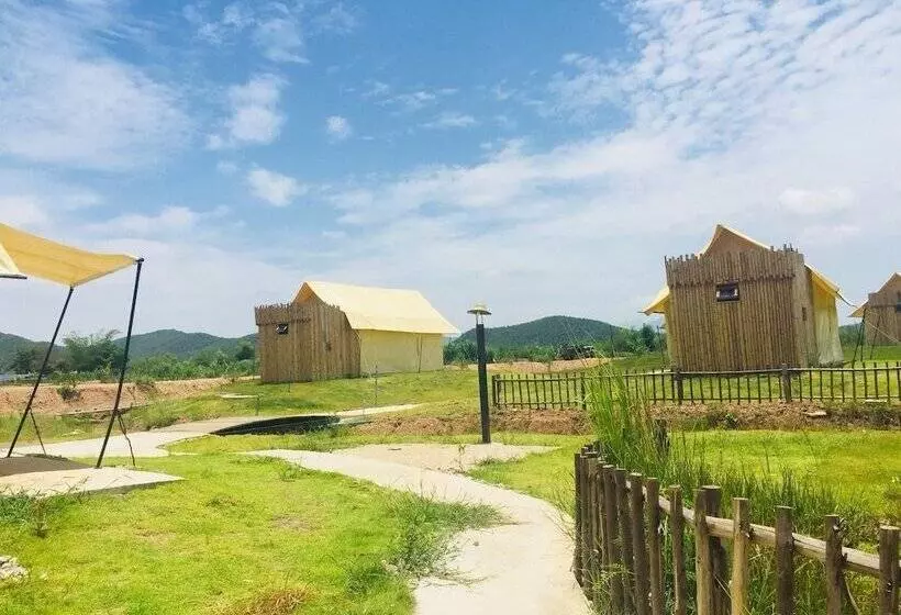 Hotelli Rai Ruen Rom Organic Farm