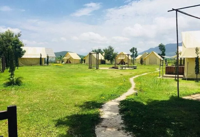 Hotelli Rai Ruen Rom Organic Farm