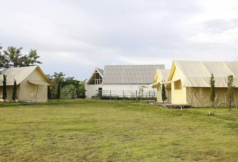 Hotelli Rai Ruen Rom Organic Farm