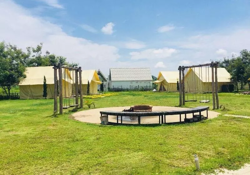 Hotelli Rai Ruen Rom Organic Farm