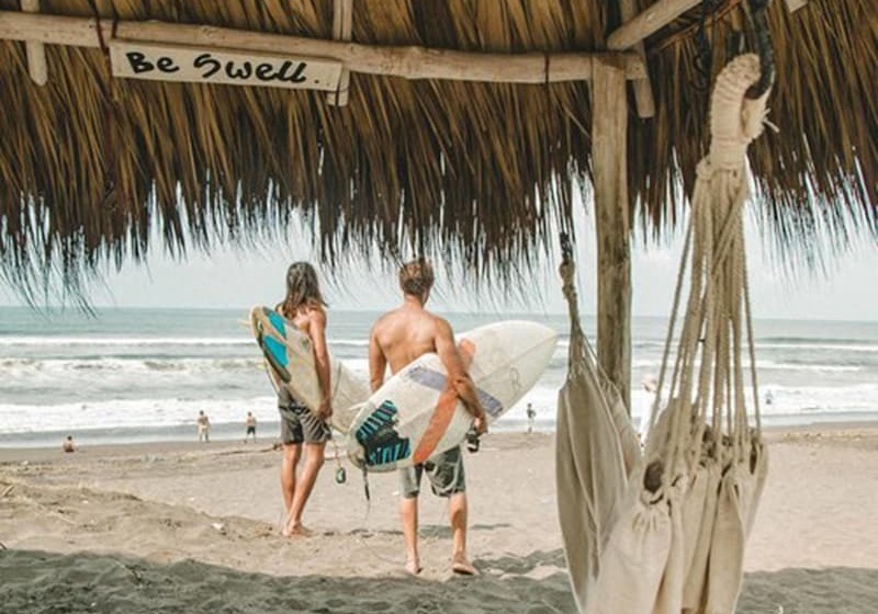 هتل Swell Surf & Lifestyle