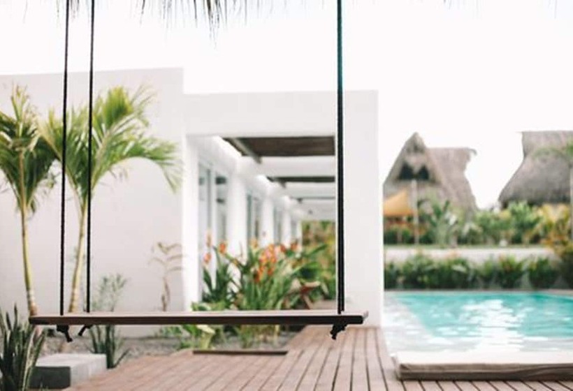 هتل Swell Surf & Lifestyle