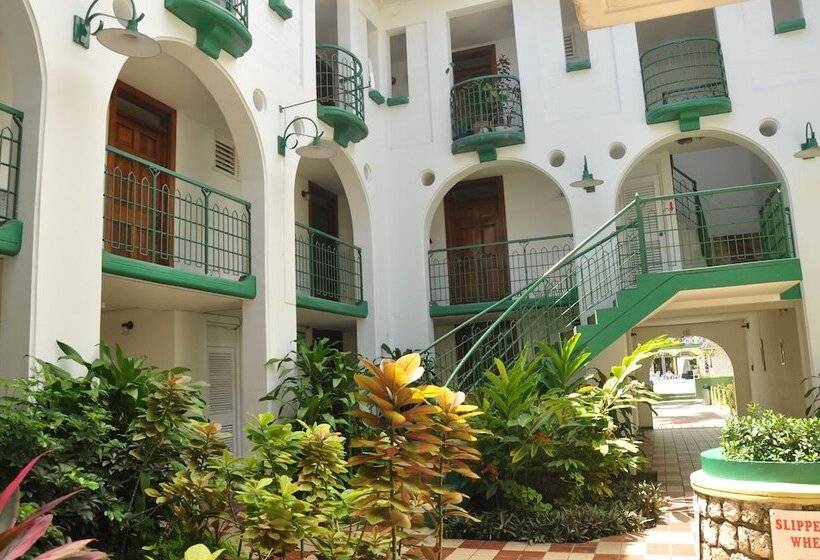 Ocho Rios Sandcastles Ocean View Fantastic Location Sleeps 4