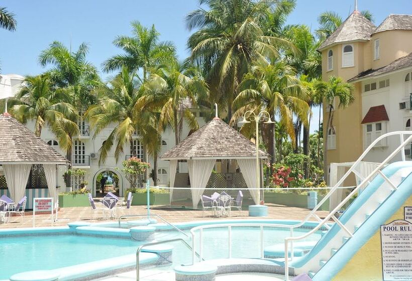 Ocho Rios Sandcastles Ocean View Fantastic Location Sleeps 4